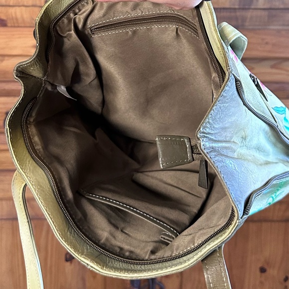 Beautiful Floral Hand Painted Shoulder Bag - Picture 12 of 12